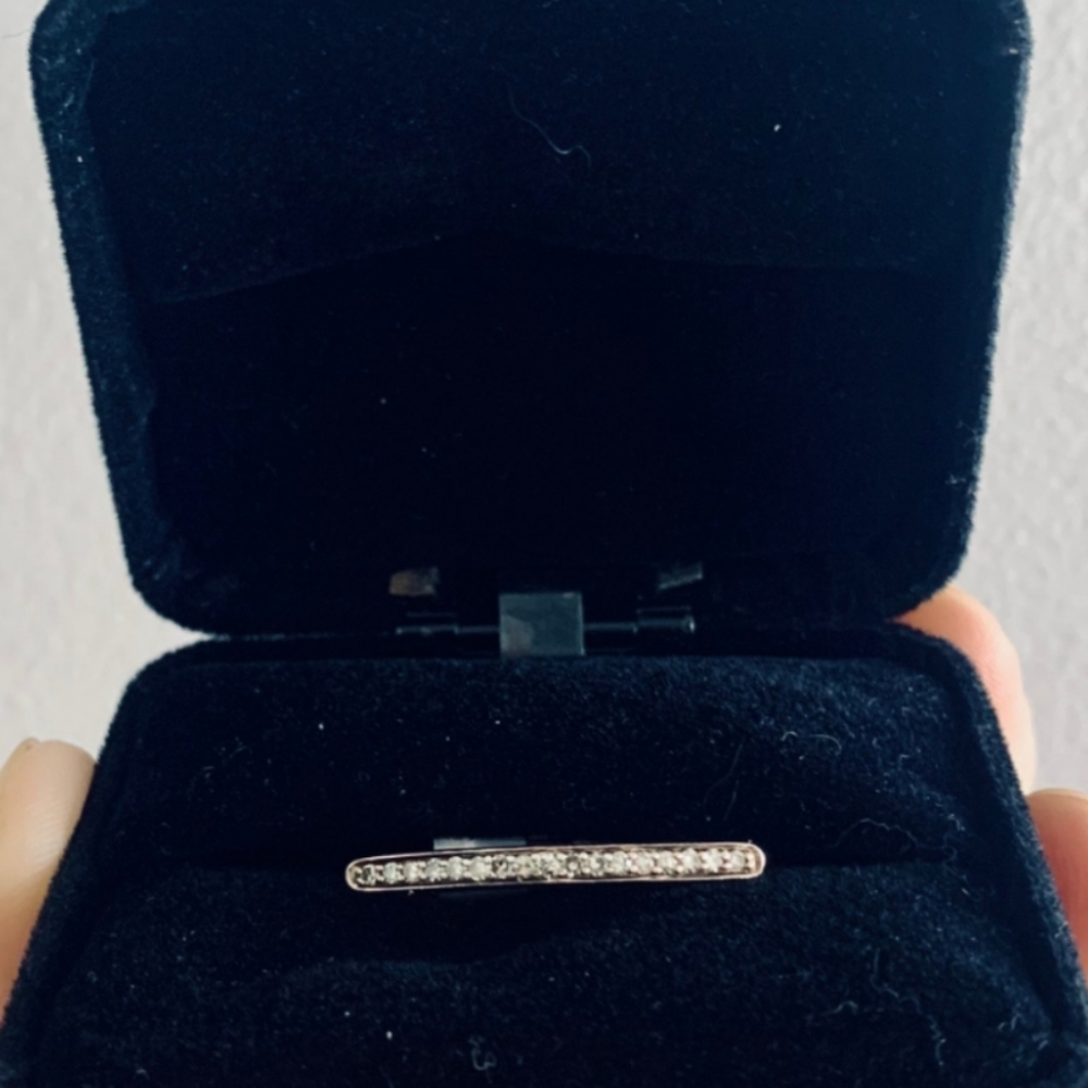 Authentic Monica Vinader diamond and gold stacking ring size 6.25